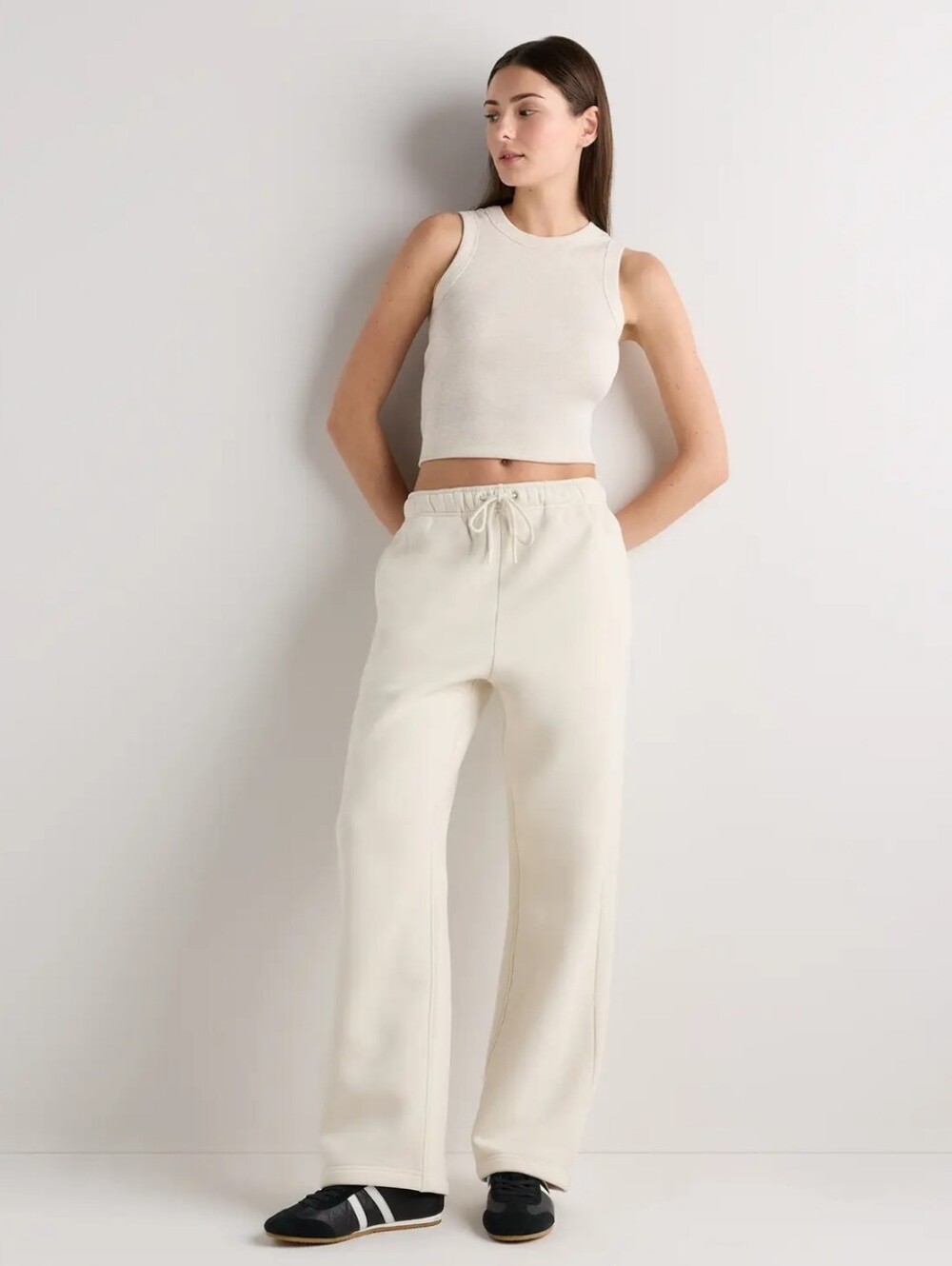 NWT Quince Everyday Straight Leg Fleece Pants Linen White - Large
